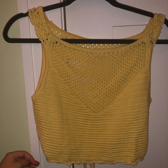 Yellow Crochet Crop top LA hearts - Picture 4 of 4